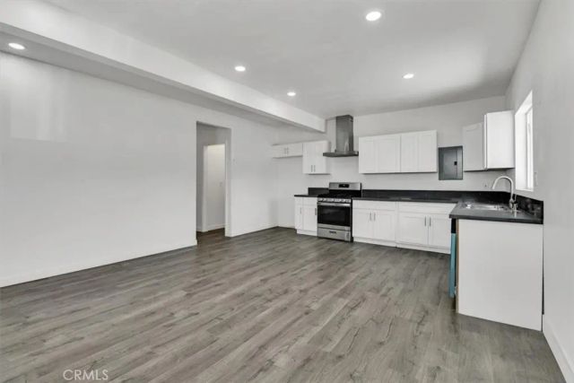 2550 W Rowland Avenue, Anaheim, CA 92804