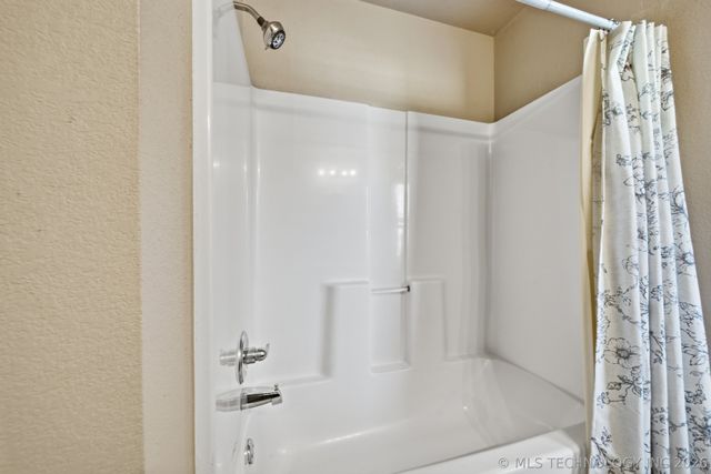 27172 E 123rd Place S, Coweta, OK 74429