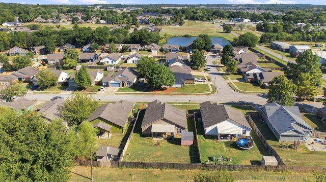 27172 E 123rd Place S, Coweta, OK 74429