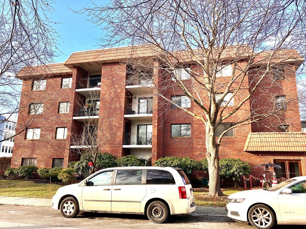 8 Nahant Pl 202, Lynn, MA 01902