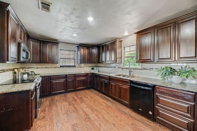 10752 County Road 312, Terrell, TX 75161