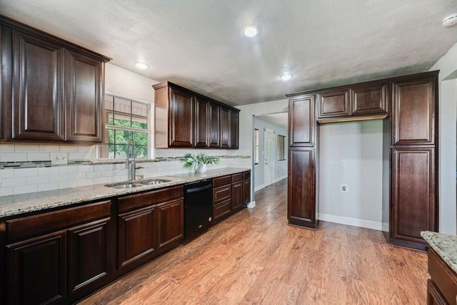 10752 County Road 312, Terrell, TX 75161