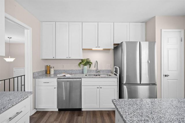 421 Stone River Road, Belleville, IL 62221