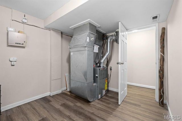 421 Stone River Road, Belleville, IL 62221