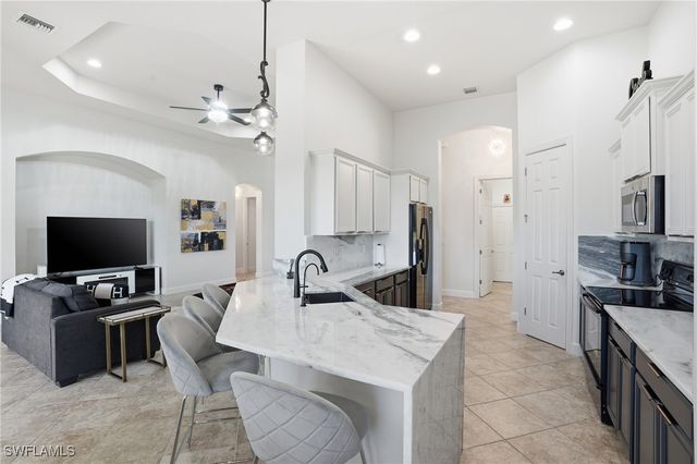 9685 Cobalt Cove CIR, Naples, FL 34120