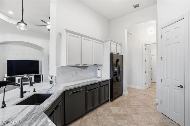 9685 Cobalt Cove CIR, Naples, FL 34120