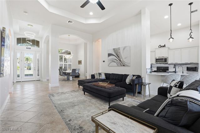 9685 Cobalt Cove CIR, Naples, FL 34120