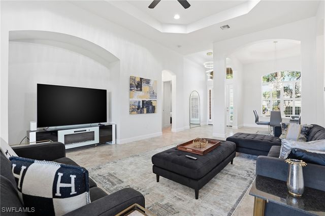 9685 Cobalt Cove CIR, Naples, FL 34120