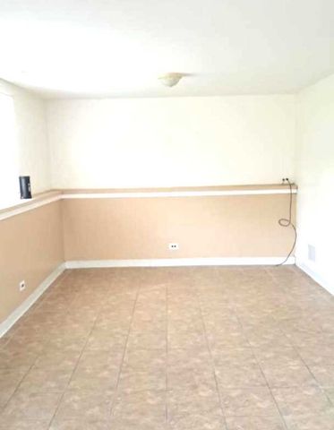 3407 Fountainbleau Drive, Hazel Crest, IL 60429