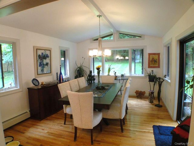 25 Ponderosa Road, Carmel, NY 10512