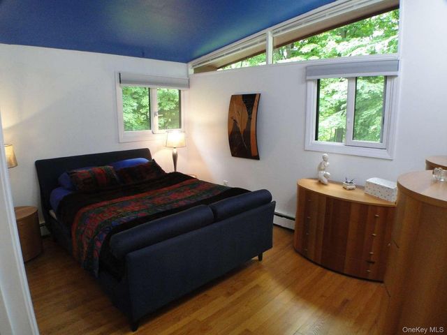 25 Ponderosa Road, Carmel, NY 10512