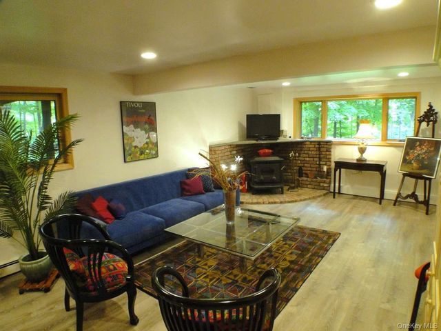 25 Ponderosa Road, Carmel, NY 10512