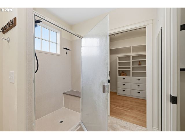 2148 Lomond Ave, Springfield, OR 97477