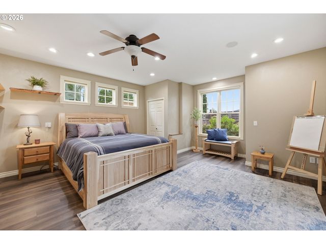 2148 Lomond Ave, Springfield, OR 97477