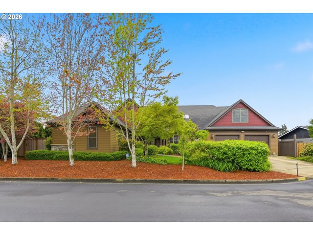 2148 Lomond Ave, Springfield, OR 97477