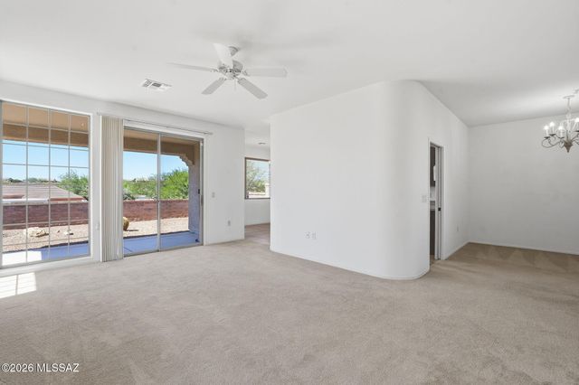 2001 W Amblemorn Drive, Green Valley, AZ 85622