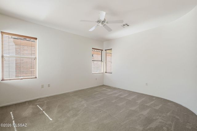 2001 W Amblemorn Drive, Green Valley, AZ 85622
