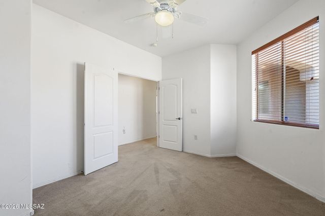 2001 W Amblemorn Drive, Green Valley, AZ 85622