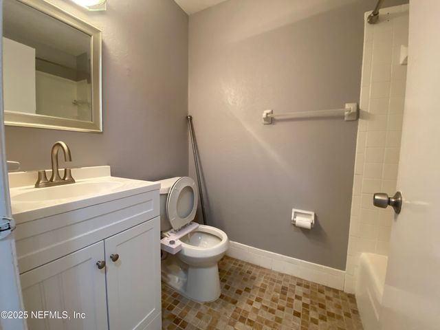 5201 ATLANTIC Boulevard, 224, Jacksonville, FL 32207