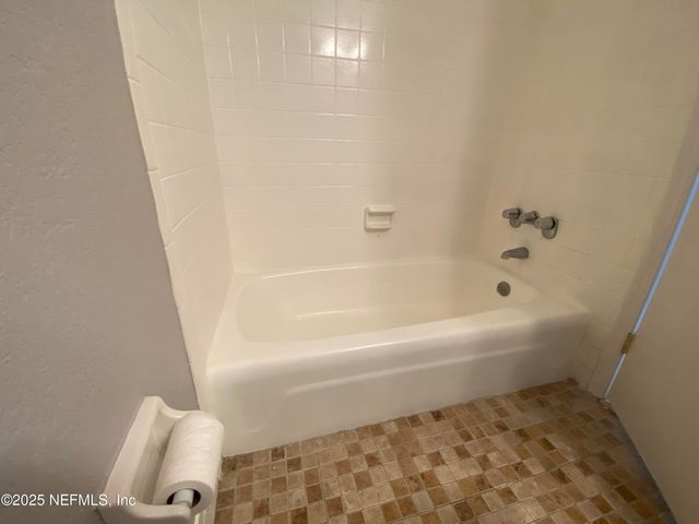5201 ATLANTIC Boulevard, 224, Jacksonville, FL 32207