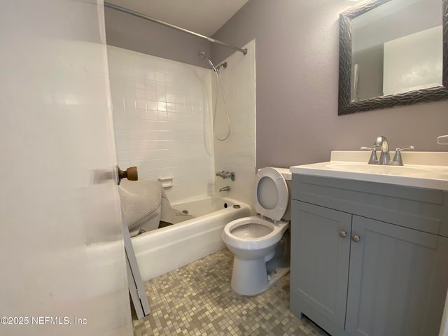5201 ATLANTIC Boulevard, 224, Jacksonville, FL 32207