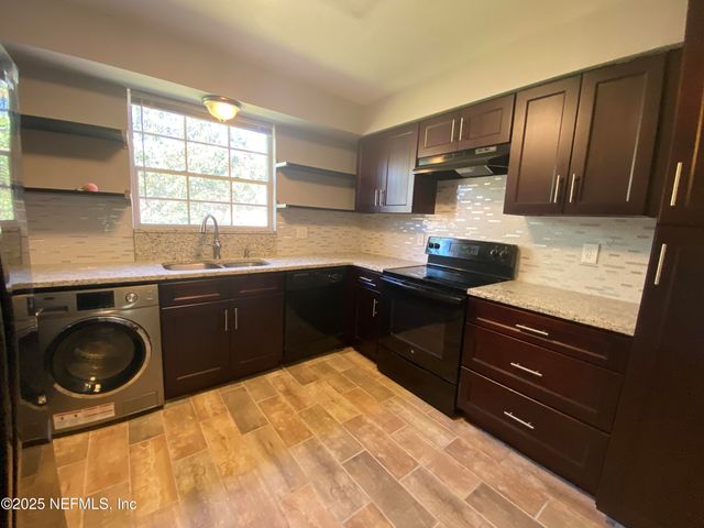 5201 ATLANTIC Boulevard, 224, Jacksonville, FL 32207