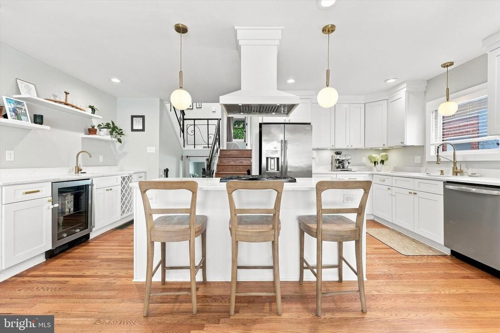 557 LIVEZEY ST, PHILADELPHIA, PA 19128 — photo 5