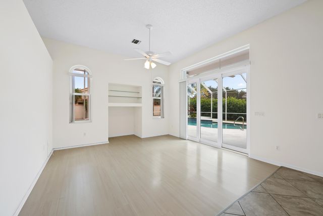 2730 Tecumseh Drive, West Palm Beach, FL 33409