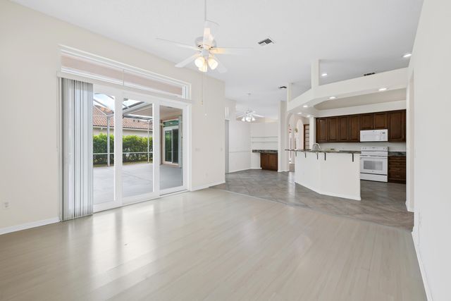 2730 Tecumseh Drive, West Palm Beach, FL 33409