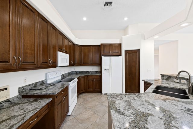 2730 Tecumseh Drive, West Palm Beach, FL 33409