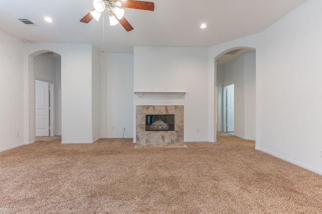 3142 Fitzgerald Drive, Montgomery, TX 77356