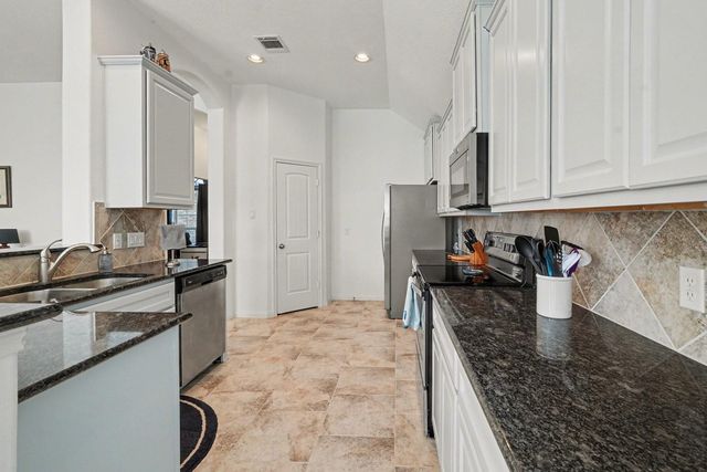 3142 Fitzgerald Drive, Montgomery, TX 77356