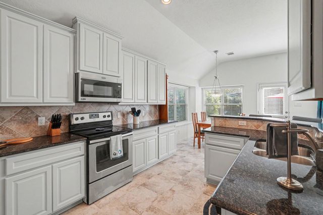 3142 Fitzgerald Drive, Montgomery, TX 77356