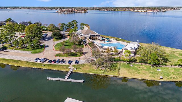 3142 Fitzgerald Drive, Montgomery, TX 77356