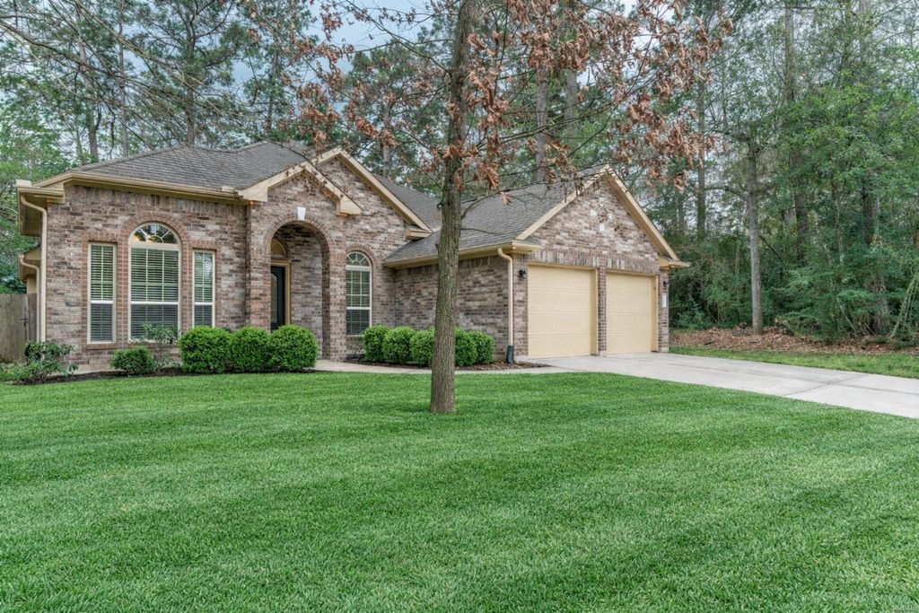 3142 Fitzgerald Drive, Montgomery, TX 77356