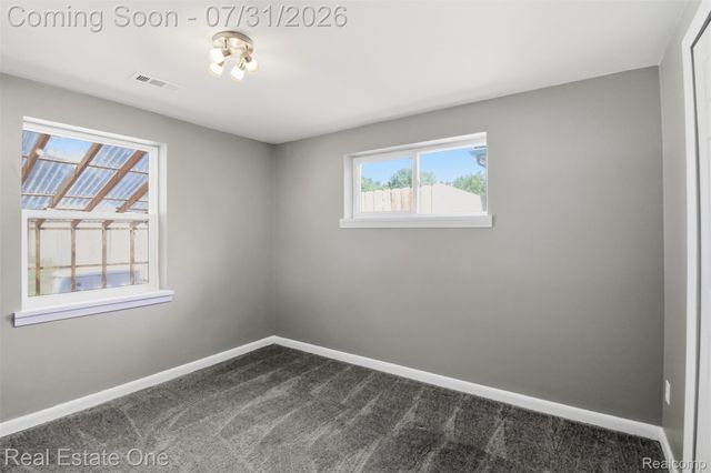 1615 S Commerce Road, Wolverine Lake Village, MI 48390
