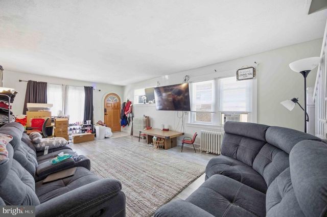 2622 W 7TH ST, Chester, PA 19013