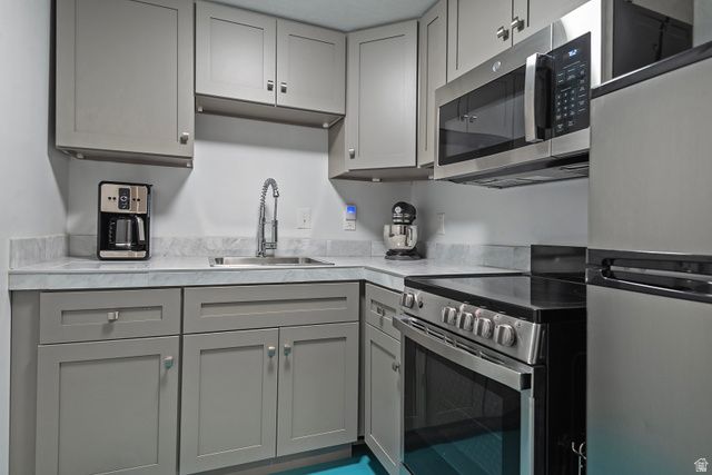 729 E 3RD AVE, Salt Lake City, UT 84103