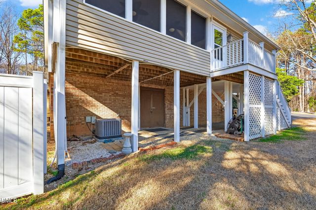 206 Fox Hollow Drive, Clayton, NC 27527