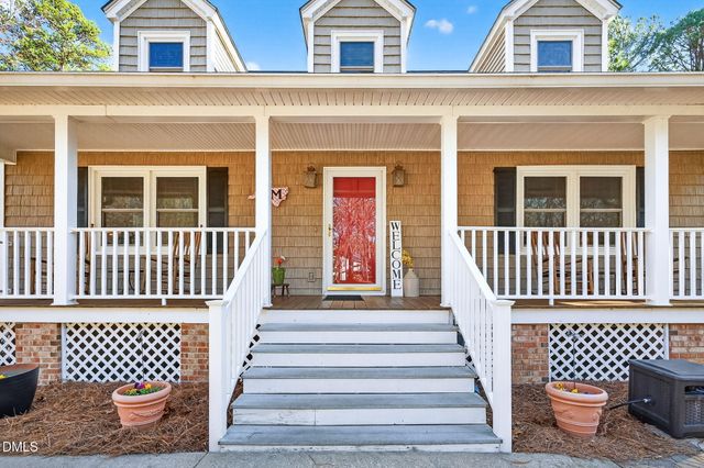 206 Fox Hollow Drive, Clayton, NC 27527