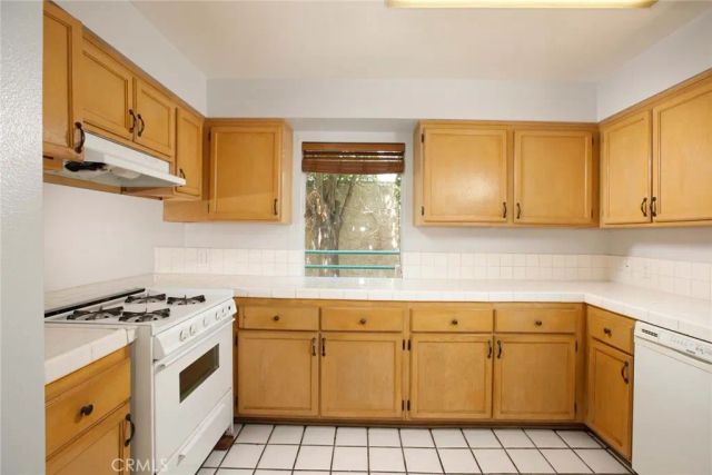 1421 5th 10, Glendale, CA 91201