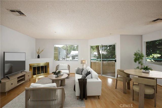 1421 5th 10, Glendale, CA 91201