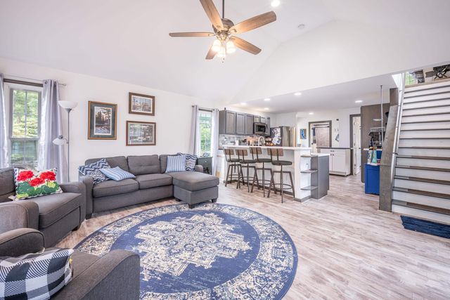 5311 Pointview Drive, Harrison, MI 48625