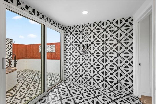 55500 Massachusets, Landers, CA 92285