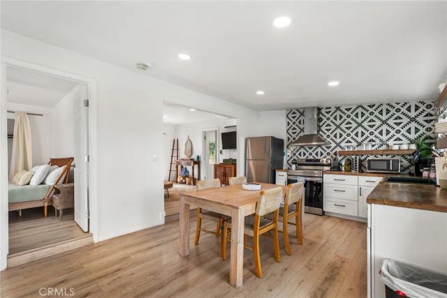 55500 Massachusets, Landers, CA 92285