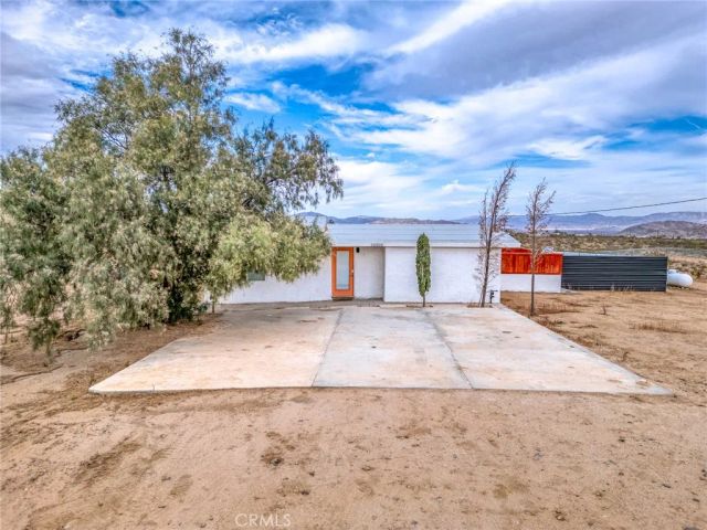 55500 Massachusets, Landers, CA 92285