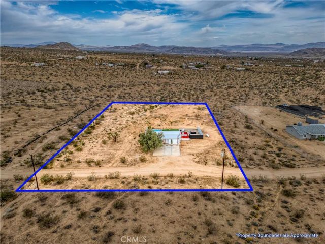 55500 Massachusets, Landers, CA 92285