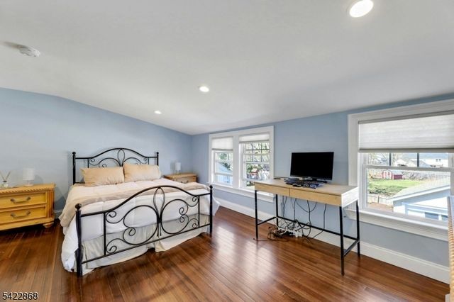 28 Harper Ter, Cedar Grove Twp., NJ 07009