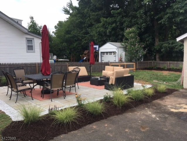 28 Harper Ter, Cedar Grove Twp., NJ 07009
