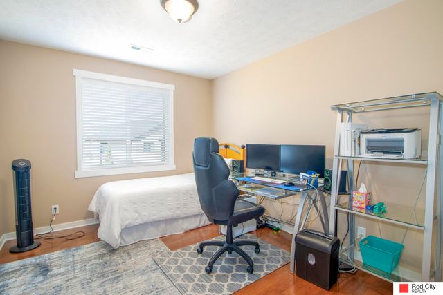 6621 S 86Th Street, Lincoln, NE 68526